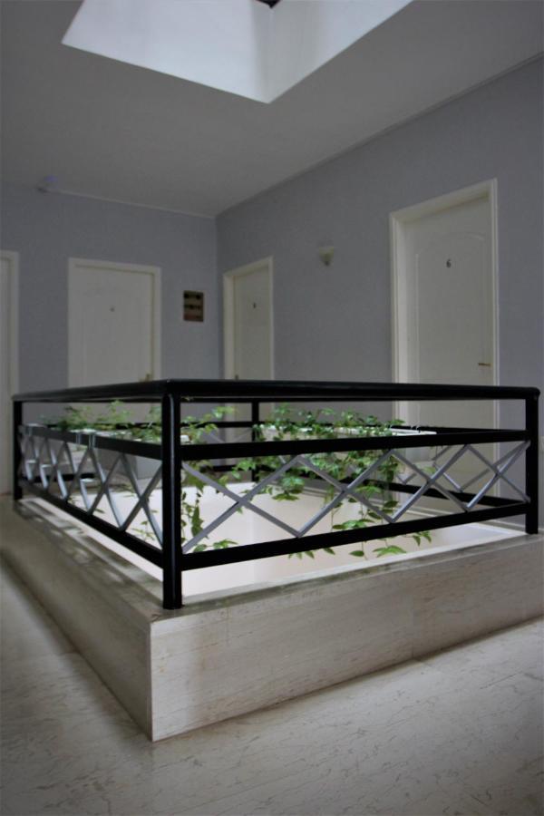 Saranda Hotel Extérieur photo