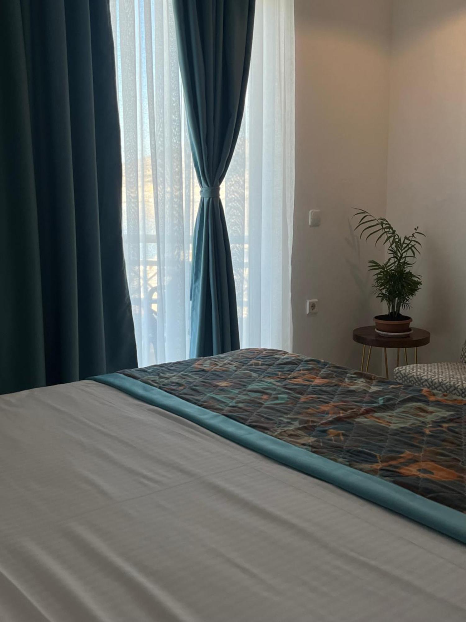 Saranda Hotel Extérieur photo