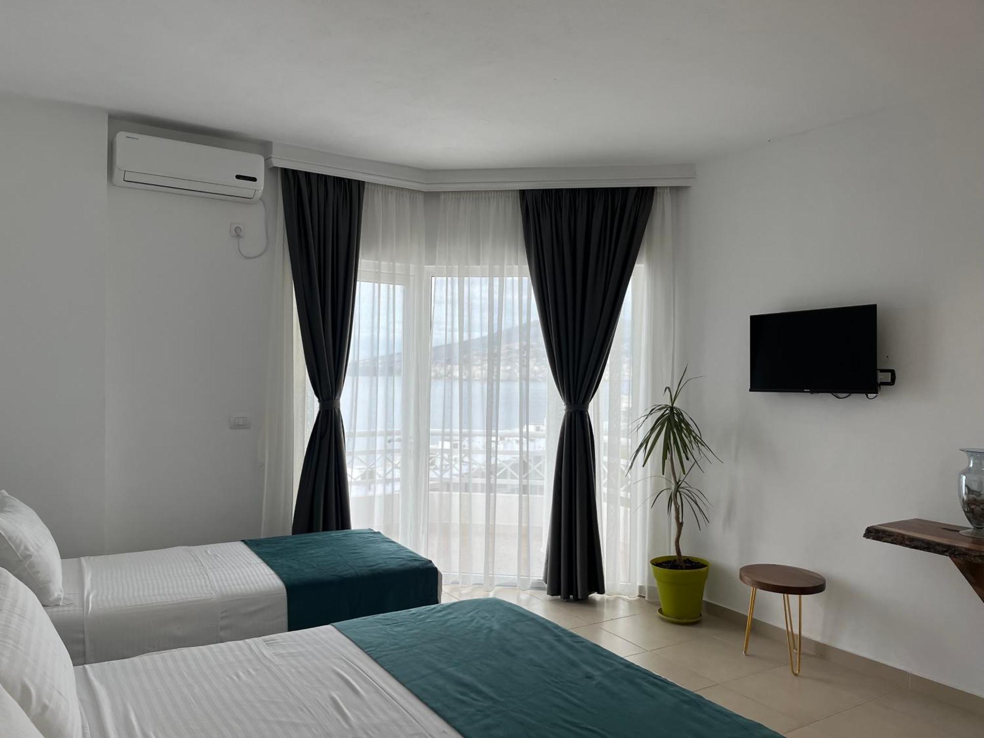 Saranda Hotel Extérieur photo